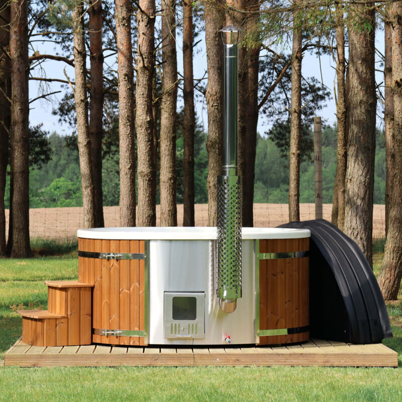 Acrylic hot tub with integrated heater and thermo wood cladding