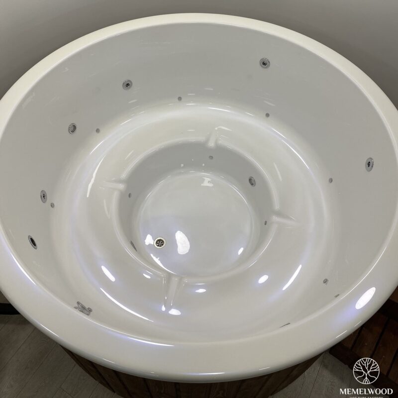 Acrylic round hot tub with external heater