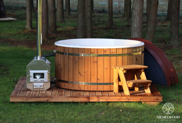 Fiberglass round hot tub with external heater and thermo wood cladding