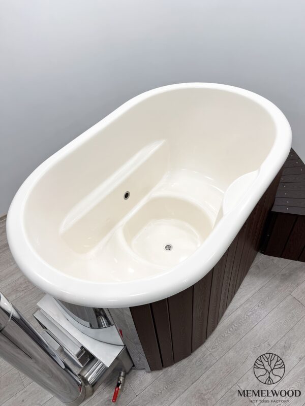 Fiberglass ofuro bath with integrated heater and wpc cladding